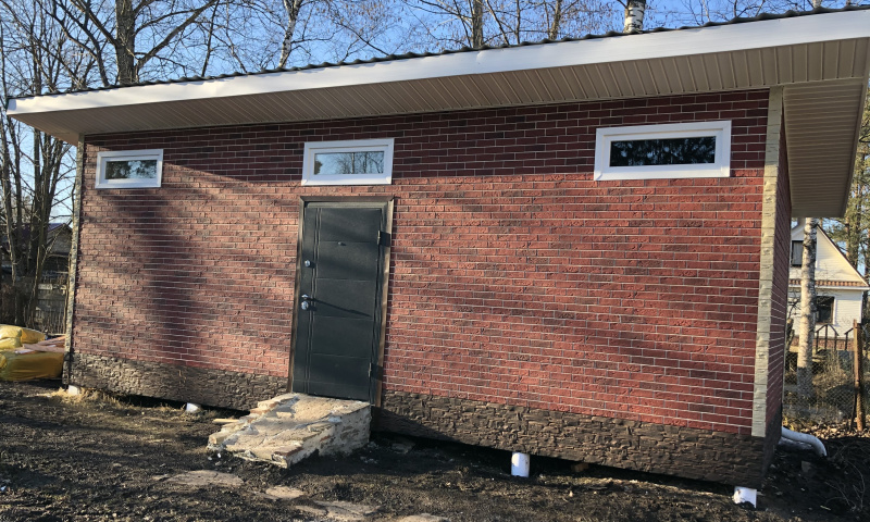 Отделка дома фасадными панелями в поселке Высокоключевой