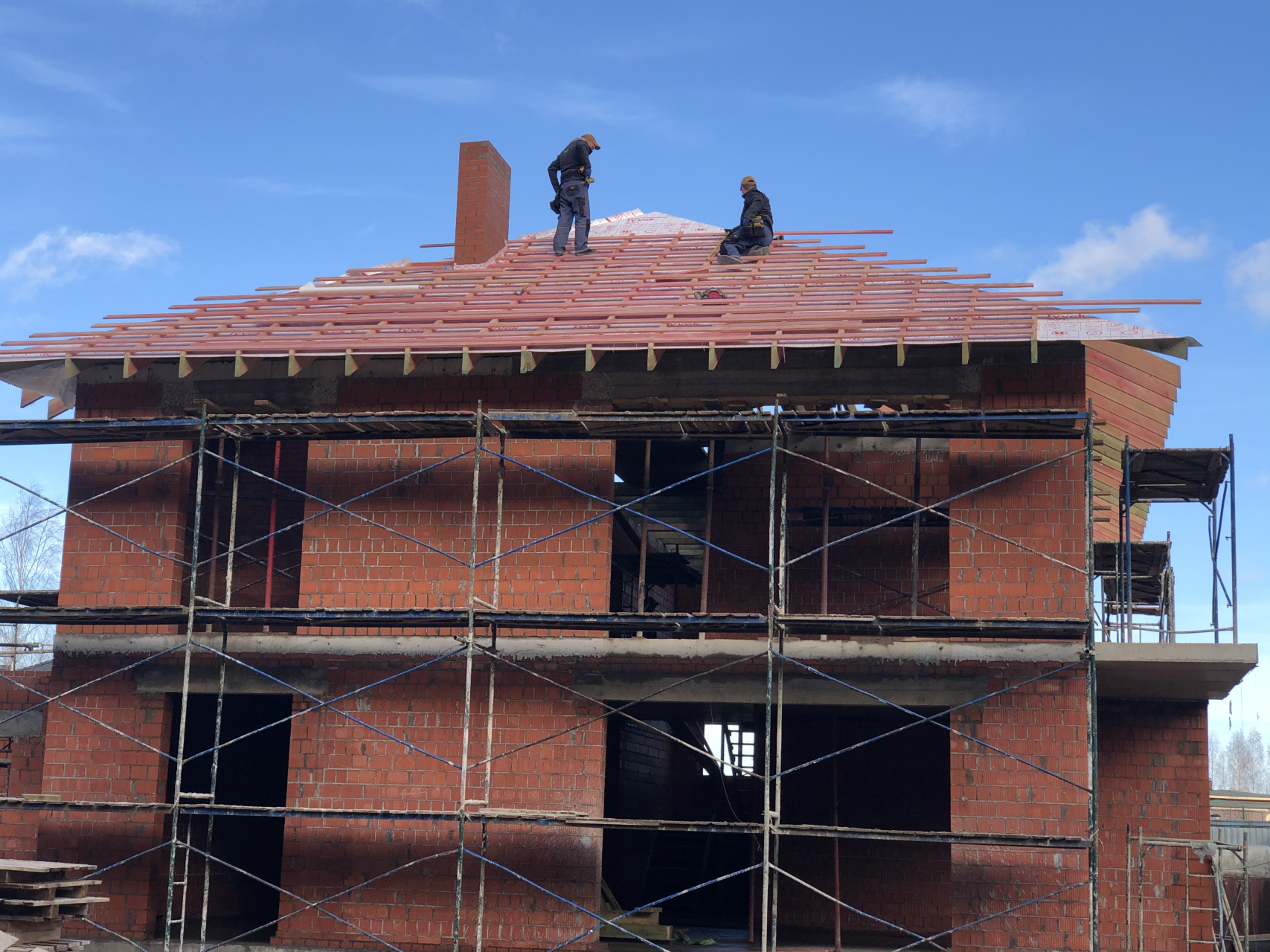 Монтаж кровли под ключ в деревне Юкки Монтаж кровли под ключ в деревне Юкки