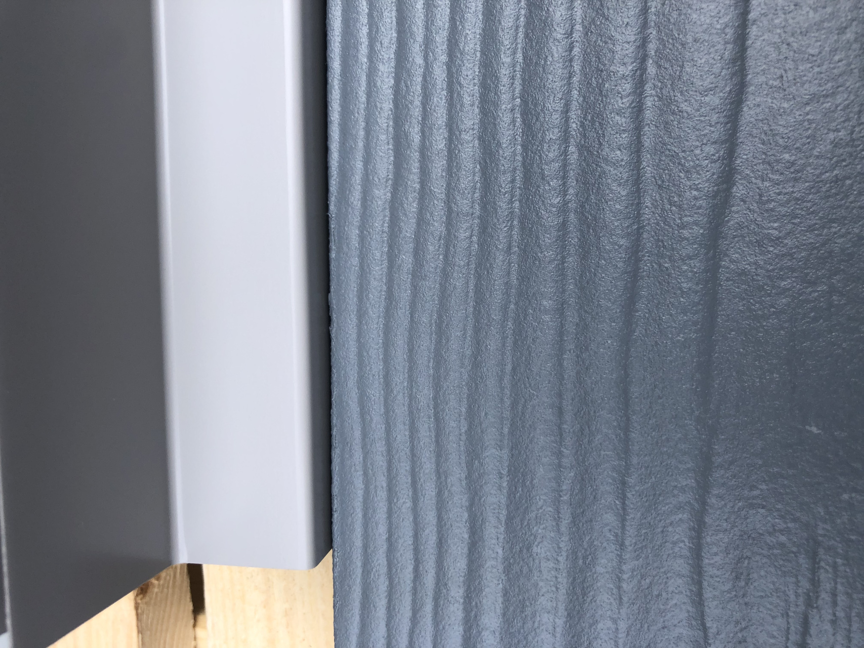 Отделка дома фиброцементным сайдингом в Рабочем поселке