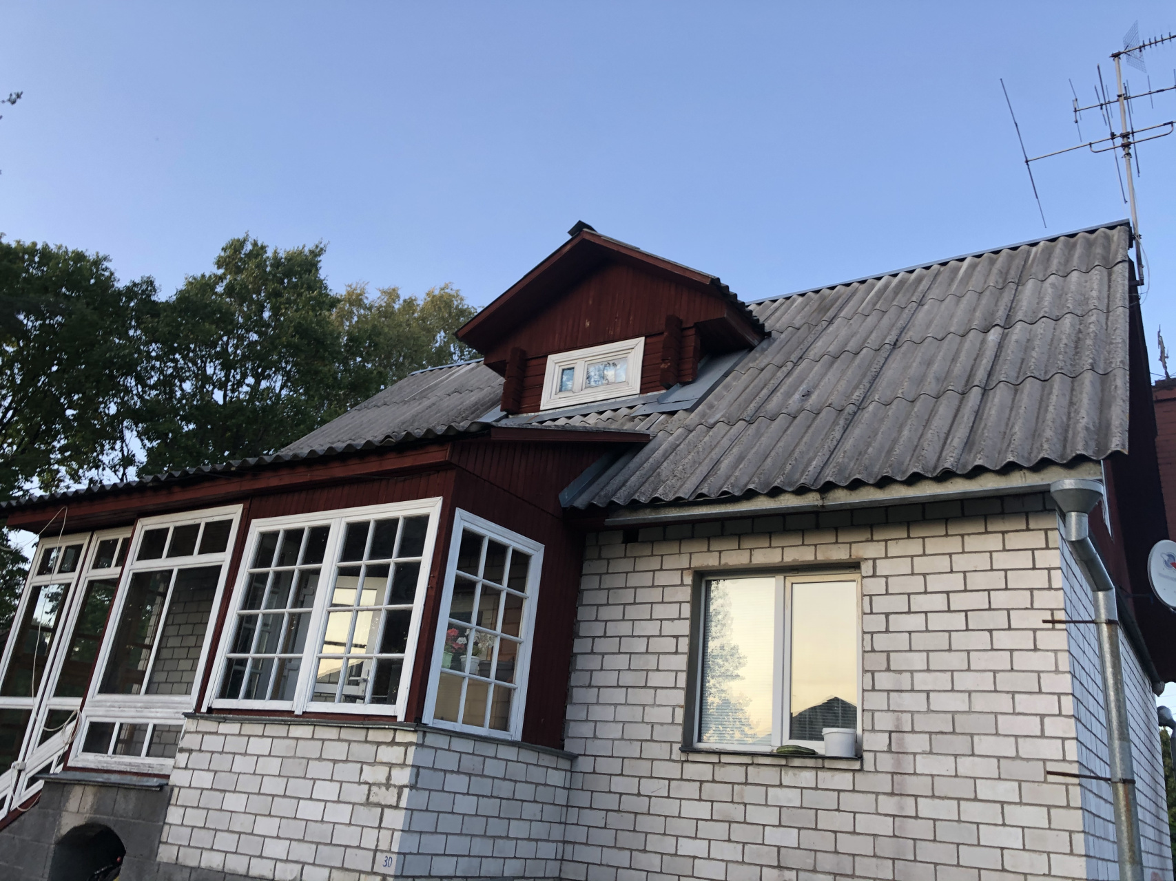 Реконструкция кровли на объекте в Рощино