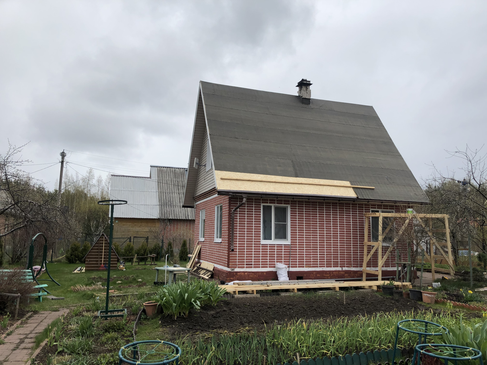 Мягкая кровля на объекте в СНТ Домостроитель