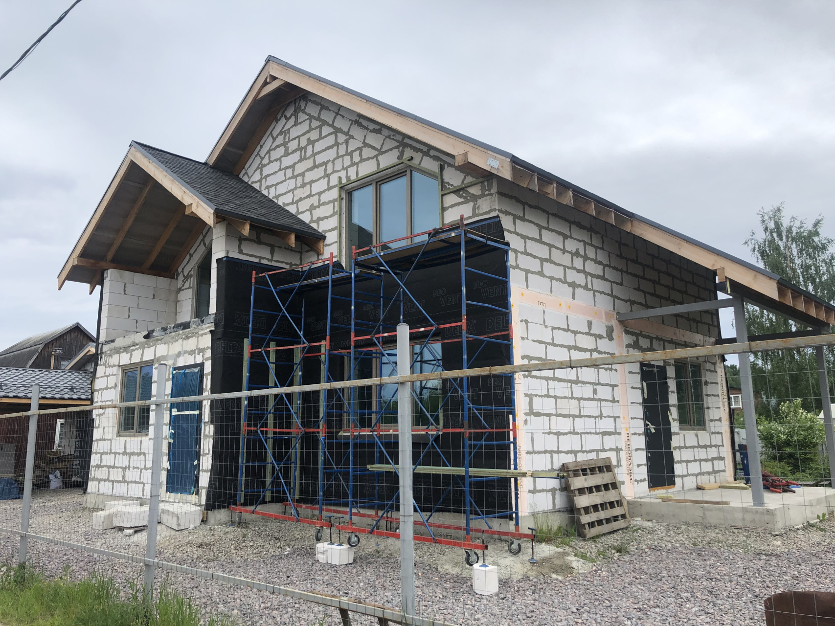 Отделка дома фиброцементным сайдингом в Рабочем поселке