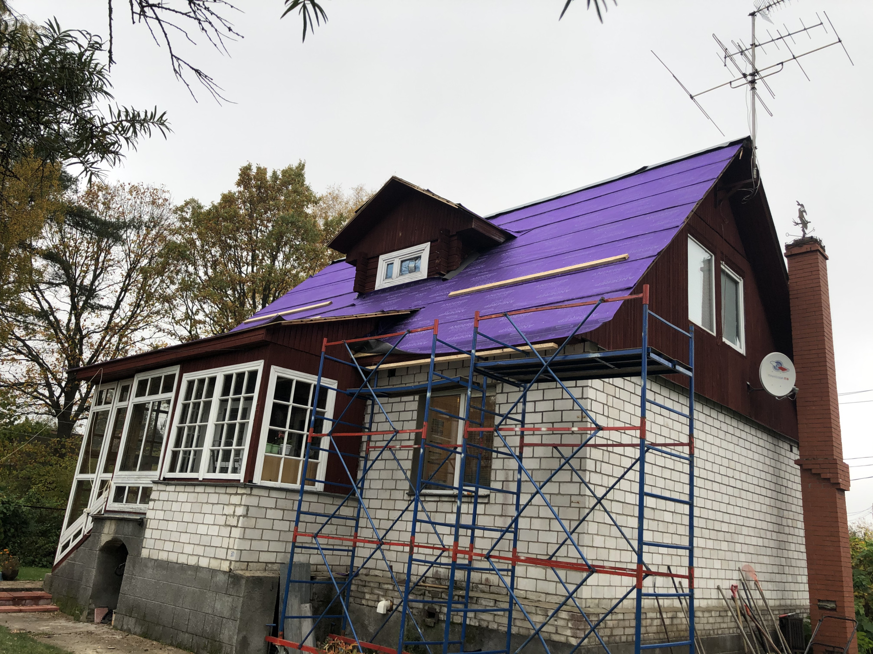 Реконструкция кровли на объекте в Рощино