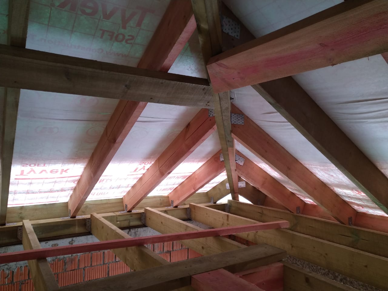 Монтаж кровли под ключ в деревне Юкки Монтаж кровли под ключ в деревне Юкки