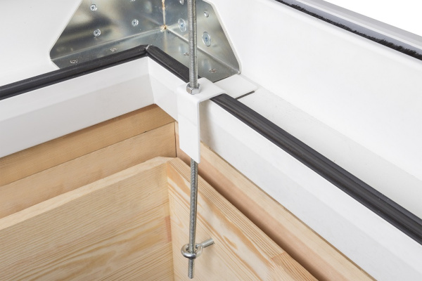 Монтажный комплект Fakro LXK-RU Монтажный комплект Fakro LXK-RU